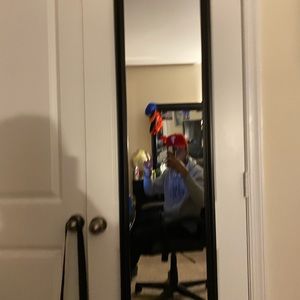 Meet your Posher, Nigil